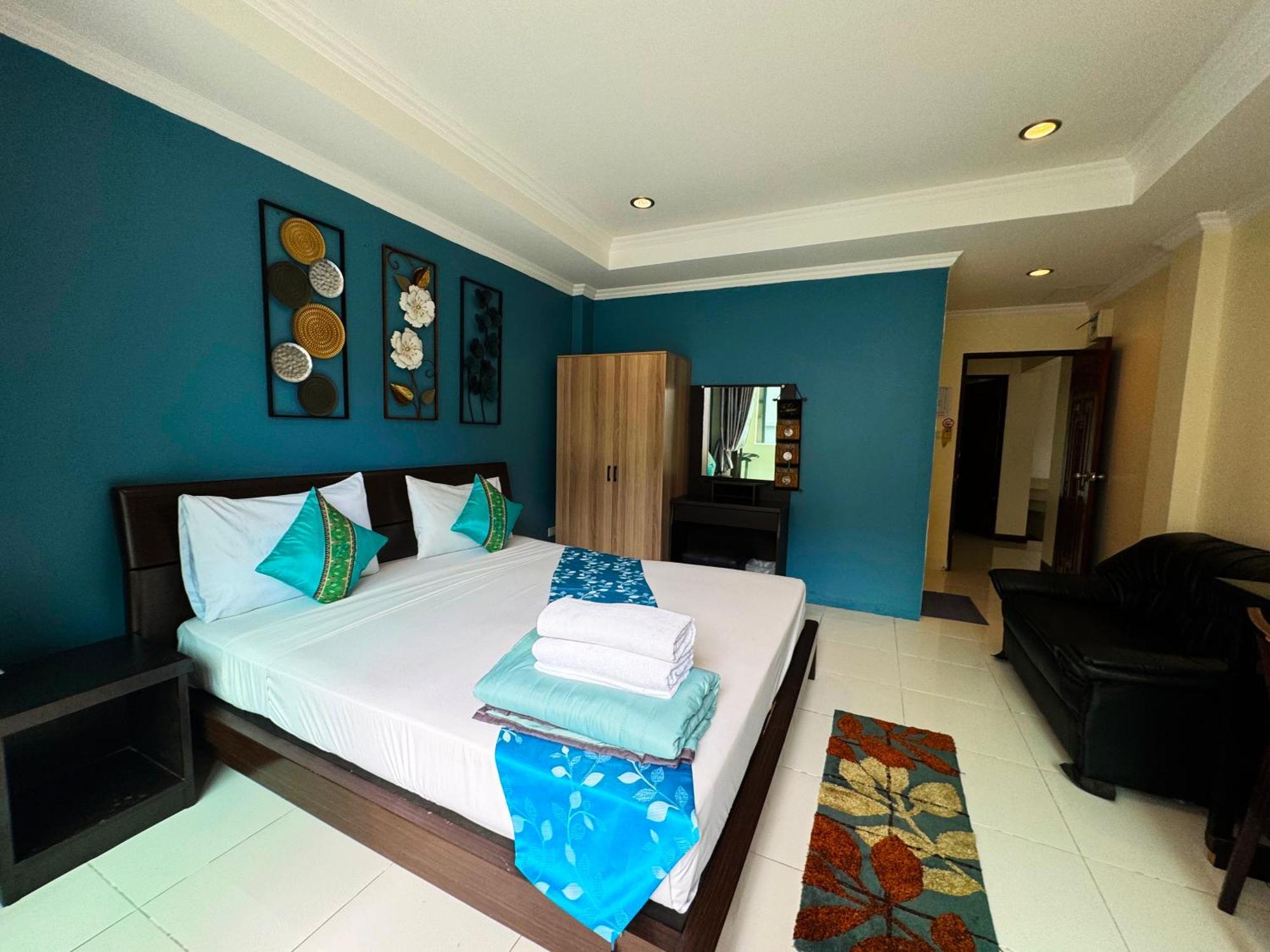 Sky Silk Decoration House Hotel Patong Ngoại thất bức ảnh
